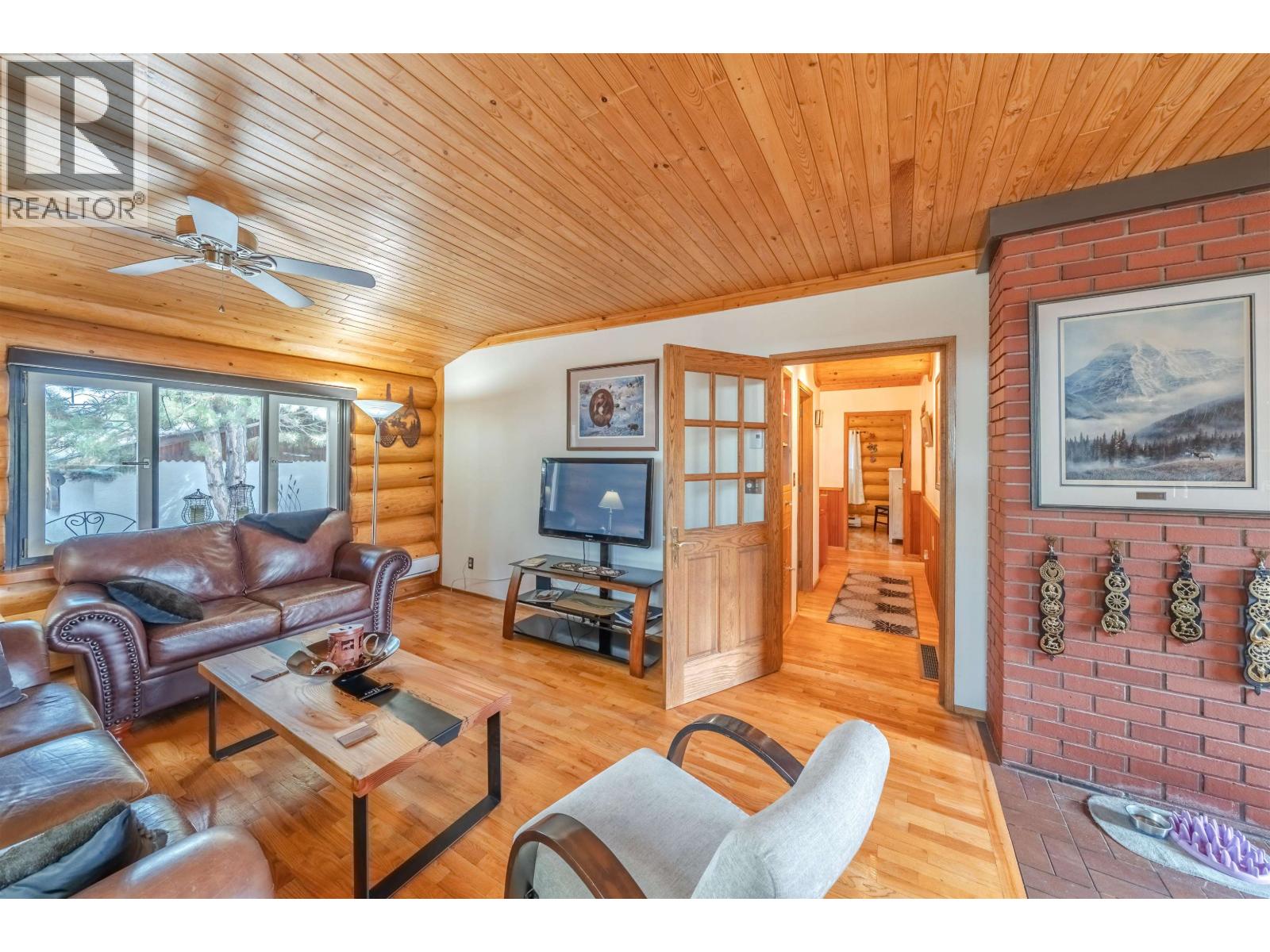 Residential in 108 Mile Ranch 5