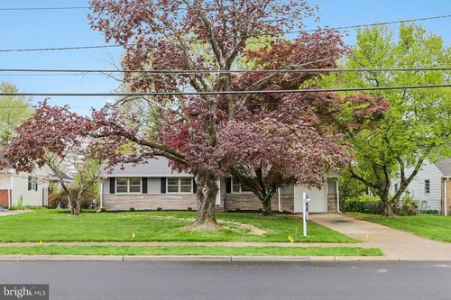 31 Gainsboro Rd, LAWRENCEVILLE, NJ, 08648-3915 | Card Image