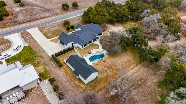 1033 Mystic Shores Blvd, House other with 5 bedrooms, 4 bathrooms and null parking in Spring Branch TX | Image 4