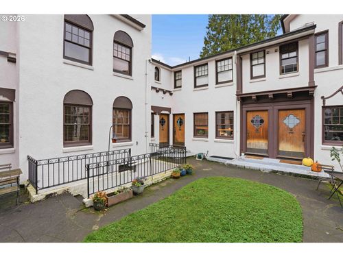 3-2250 Ne Flanders St, Portland, OR, 97232-3183 | Card Image