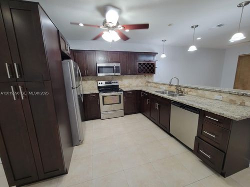 5780-5780 Sw 61st St, Miami, FL, 33143-2332 | Card Image