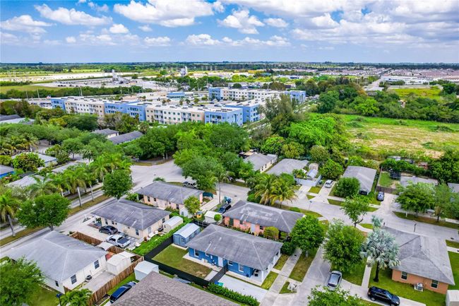 24260 Sw 129 Th Path, House other with 3 bedrooms, 1 bathrooms and null parking in Homestead FL | Image 27