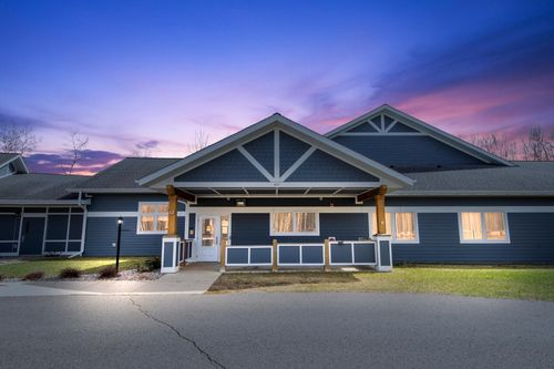 421 Kennedy Memorial Dr, Hoyt Lakes, MN, 55750-1333 | Card Image