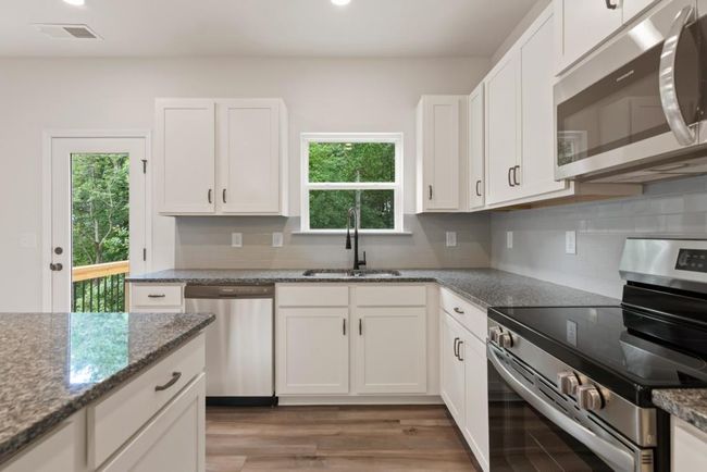 329 Roxeywood Way, House other with 4 bedrooms, 3 bathrooms and 2 parking in Winder GA | Image 10
