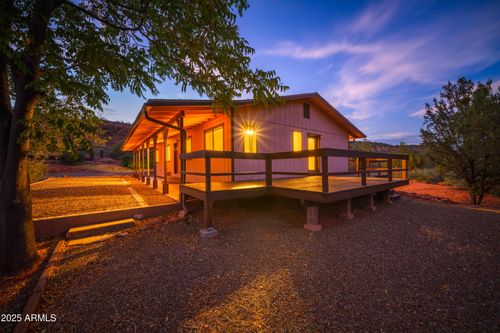 40 Cascade Dr, Sedona, AZ, 86336-9562 | Card Image