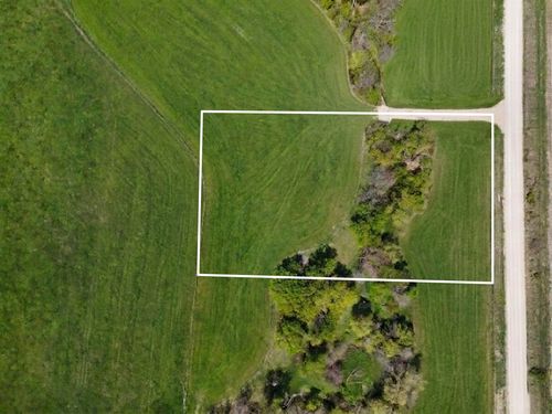Lot 2 Hogback Brg, Earlham, IA, 50072 | Card Image