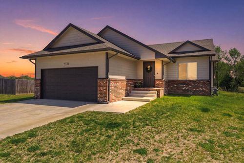 5530 S Victoria Ct, Wichita, KS, 67216-2067 | Card Image