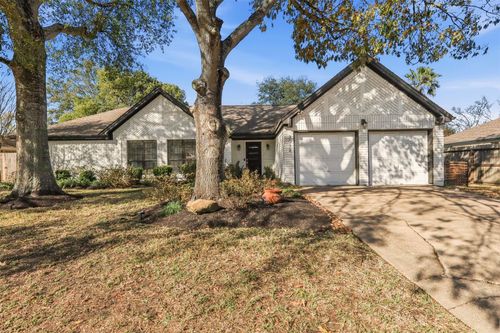 3012 Sugar Wood Dr, League City, TX, 77573-5938 | Card Image