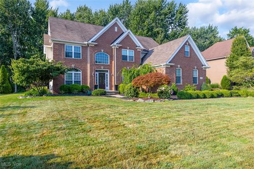 32403 Legacy Pointe Pkwy, Avon Lake, OH, 44012-2267 | Card Image