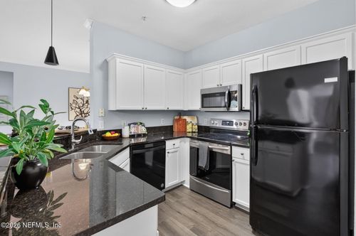 423-10961 Burnt Mill Rd, JACKSONVILLE, FL, 32256-4654 | Card Image