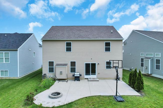 8601 Crooked Maple Dr, House other with 3 bedrooms, 3 bathrooms and null parking in Blacklick OH | Image 25