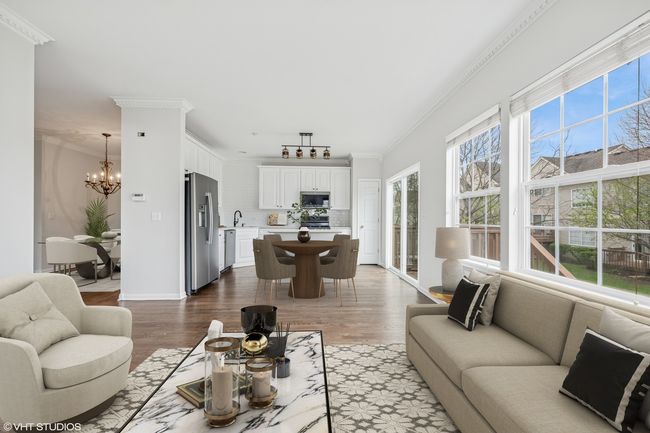 6063 Delaney Dr, Townhouse with 3 bedrooms, 4 bathrooms and 2 parking in Hoffman Estates IL | Image 5