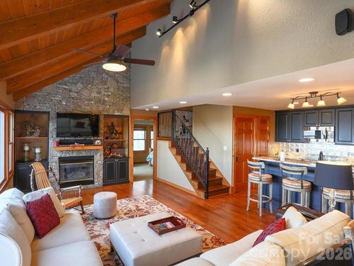 71 Ivy Ridge Rd, Burnsville, NC, 28714 | Card Image