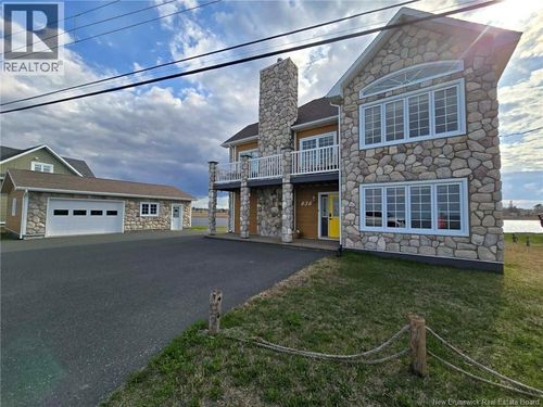 836 John Cormier St, Beresford, NB, E8K1W1 | Card Image