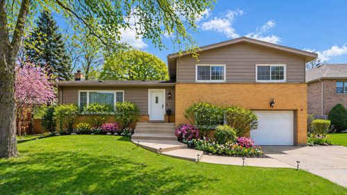 813 Castlewood Ln, Deerfield, IL, 60015-2605 | Card Image