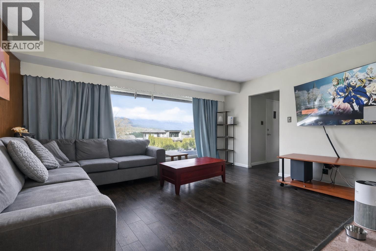 Residential in Burnaby 4