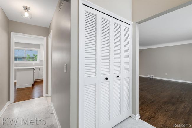 39-1607 Yorktown St 0016.jpg | Image 38