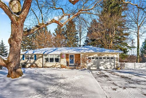 10 Margo Dr, Fairport, NY, 14450-2542 | Card Image