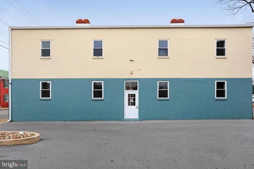 200-205 S Princess St, SHEPHERDSTOWN, WV, 25443-1581 | Card Image