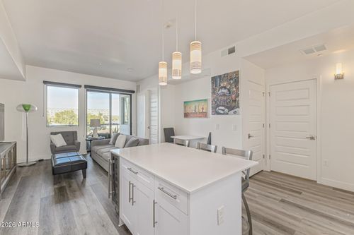 3020-7300 E Earll Dr, Scottsdale, AZ, 85251-7265 | Card Image