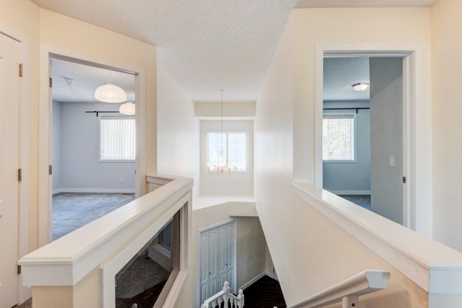 420 Rocky Ridge Cove Nw, Home with 3 bedrooms, 3 bathrooms and 4 parking in Calgary AB | Image 20