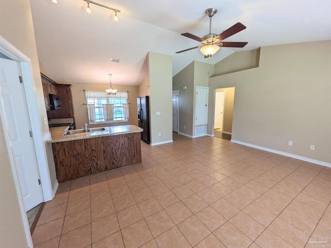 4920 Mayo Cir, House other with 3 bedrooms, 2 bathrooms and 1 parking in Pace FL | Image 10