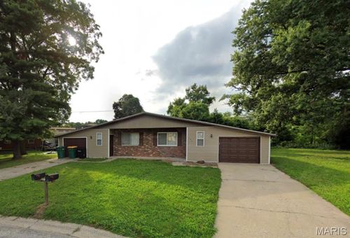 204 Liberty Drive, Belleville, IL, 62226 | Card Image