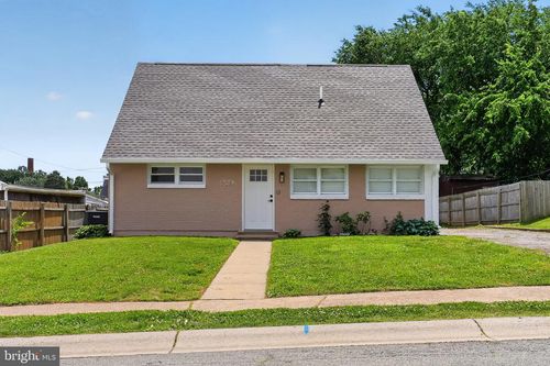 1504 Old Farm Rd, WILMINGTON, DE, 19805-1251 | Card Image