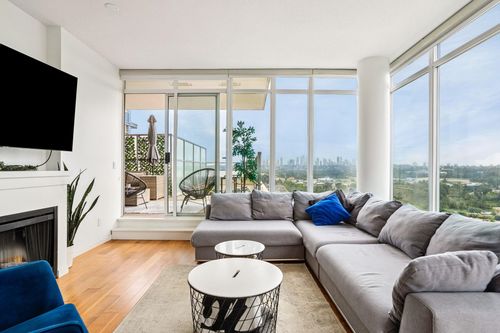 3101-2133 Douglas Rd, Burnaby, BC, V5C0E9 | Card Image