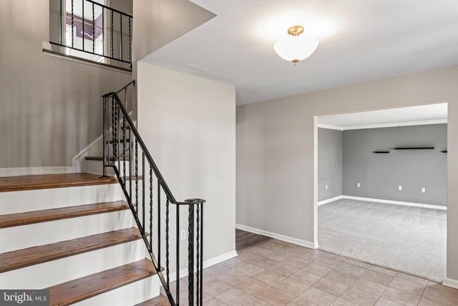 9355 Birchwood Ct, House other with 4 bedrooms, 3 bathrooms and null parking in MANASSAS VA | Image 4