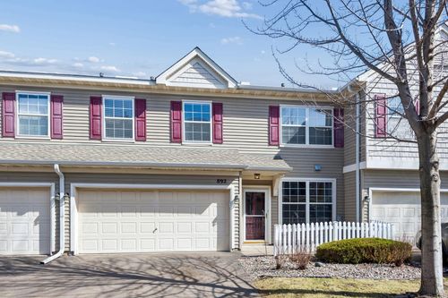 892 Braunworth Ct, Chaska, MN, 55318-3242 | Card Image
