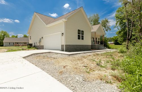 245 Partridge Run, Shepherdsville, KY, 40165-9586 | Card Image