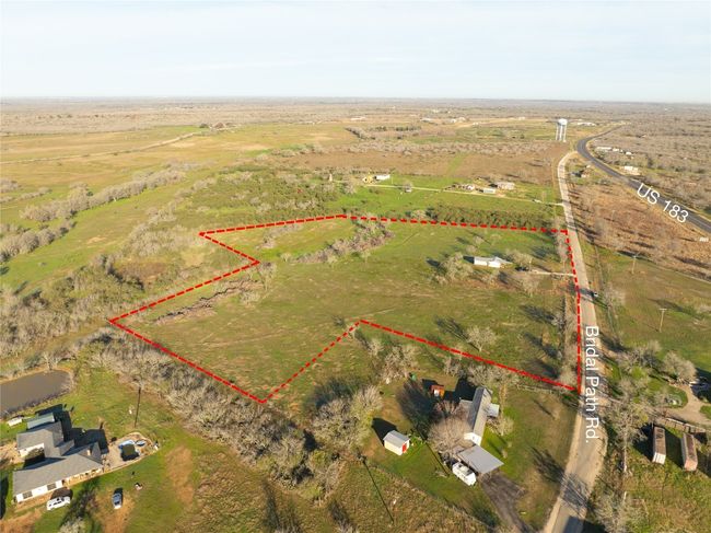 2095 Bridal Path Rd, House other with 1 bedrooms, 1 bathrooms and 100 parking in Luling TX | Image 14