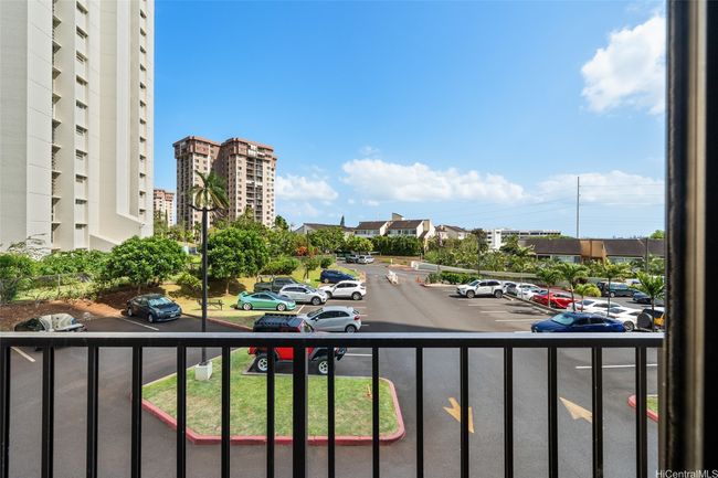 APT-216 - 98-402 Koauka Loop, Condo with 2 bedrooms, 1 bathrooms and 2 parking in Aiea HI | Image 13