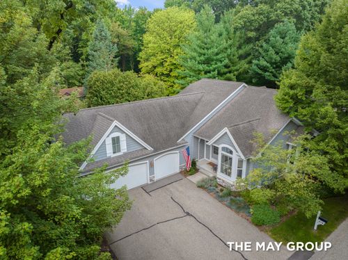 2431 Summit Ridge Dr Ne, Grand Rapids, MI, 49505-3990 | Card Image