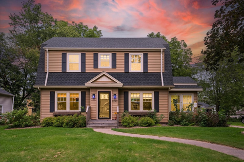 830 12th Ave, BALDWIN, WI, 54002-9322 | Card Image