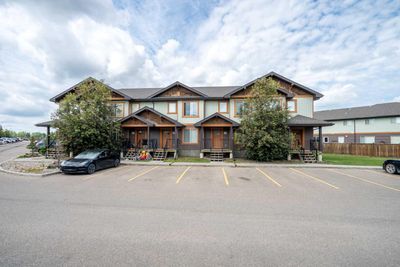 2 - 4008 41 Ave, Home with 3 bedrooms, 1 bathrooms and 2 parking in Lloydminster SK | Image 1