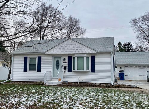 742 Riverside Dr, Battle Creek, MI, 49015-4668 | Card Image