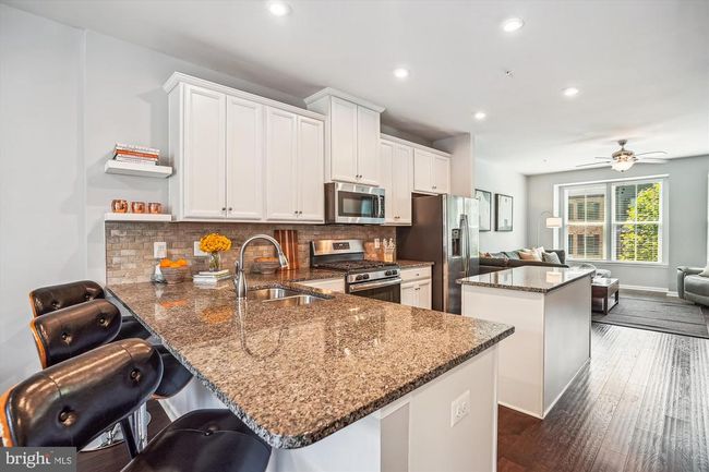 43436 Apple Orchard Sq, Townhouse with 4 bedrooms, 5 bathrooms and null parking in ASHBURN VA | Image 21