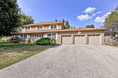 6 Jennifer Cres, House other with 4 bedrooms, 3 bathrooms and 9 parking in Sharon ON | Image 1