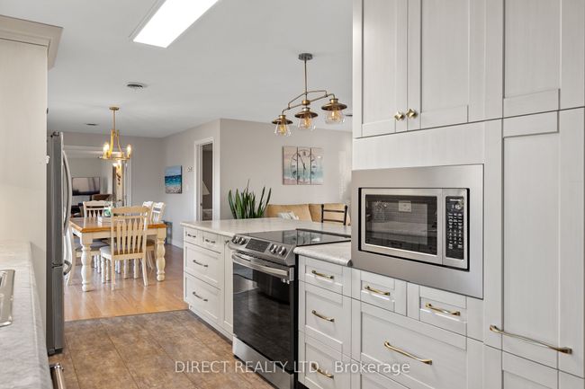 1154 County Rd 1, House other with 3 bedrooms, 2 bathrooms and 10 parking in Bloomfield ON | Image 20