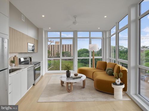 c-815 Poplar St, PHILADELPHIA, PA, 19123-4037 | Card Image