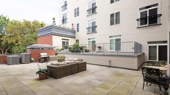 APT-302 - 1723 Washington St, Condo with 2 bedrooms, 2 bathrooms and null parking in Boston MA | Image 15