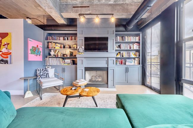 UNIT-302 - 1070 W 15 Th St, Condo with 2 bedrooms, 2 bathrooms and 1 parking in Chicago IL | Image 8