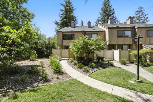 apt-4-536 Woodside Oaks, Sacramento, CA, 95825-4839 | Card Image