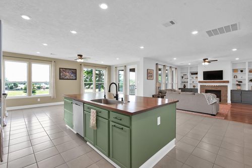 1923 Elkington Cir, Conroe, TX, 77304-1885 | Card Image