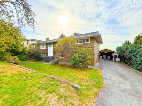 4566 Neville St, Burnaby, BC, V5J2G8 | Card Image