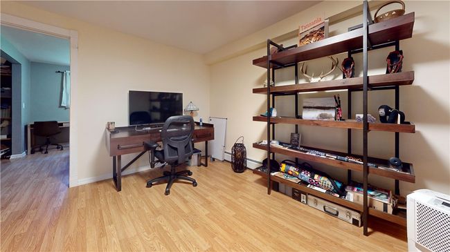 Lower Level Office | Image 33