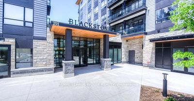 302 - 251 Northfield Dr E, Condo with 2 bedrooms, 2 bathrooms and 1 parking in Waterloo ON | Image 3