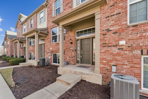 464 Valentine Way, Oswego, IL, 60543-4054 | Card Image